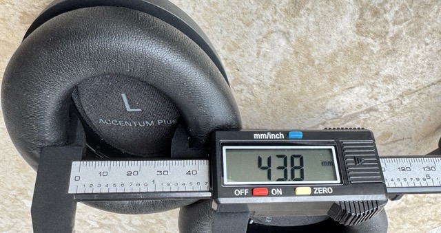 accentum earcup width Medium.jpeg