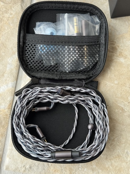 case-contents.jpg
