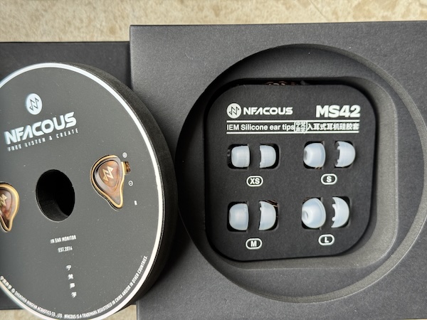 inside-showing-eartips.jpg