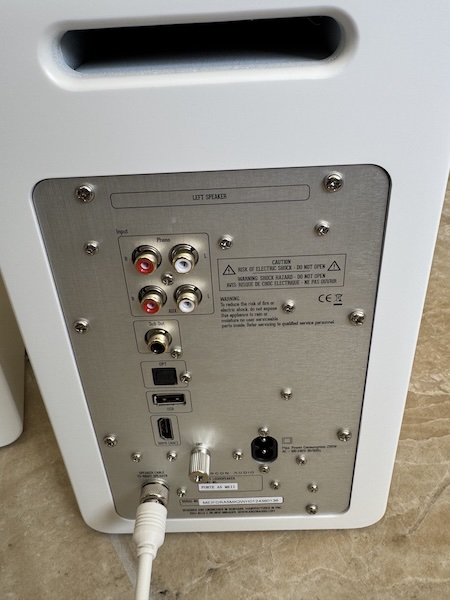 connections-on-the-back-ots-of-useful-options.jpg