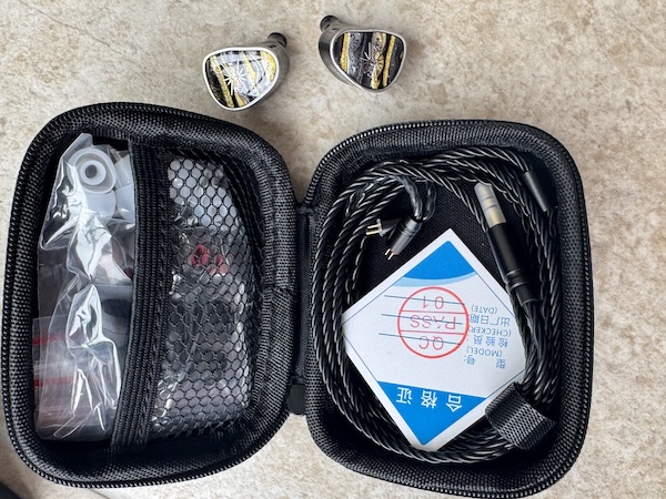 cable-eartips-inside-carry-case.jpg