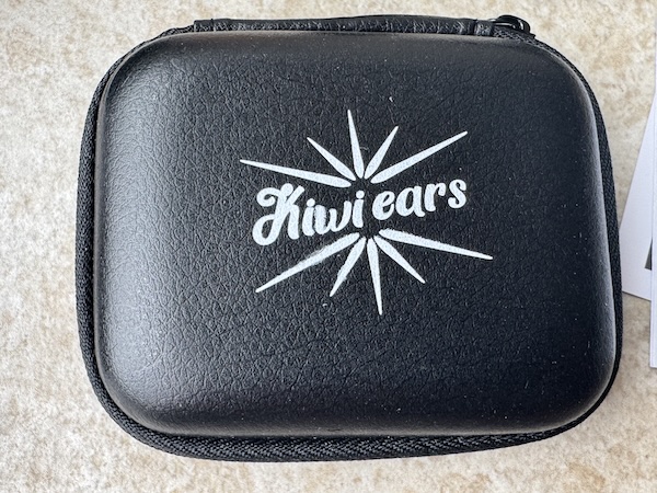 kiwiear-nice-leather-travel-case.jpg