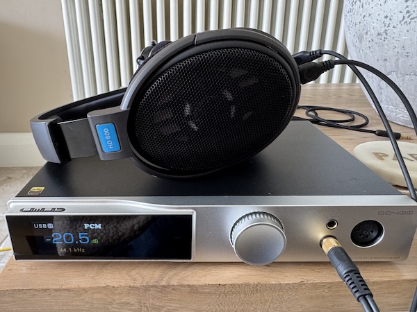 with-HD600-2.jpg