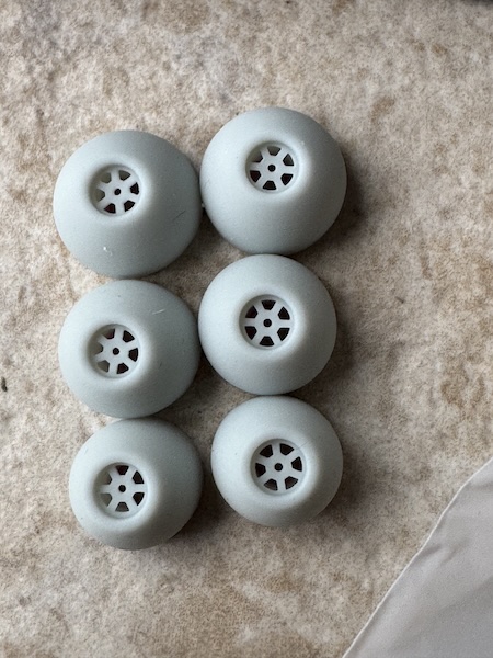 eartips-zoom.jpg
