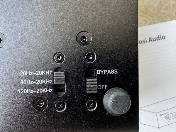 switches-on-bottom-of-case.jpg