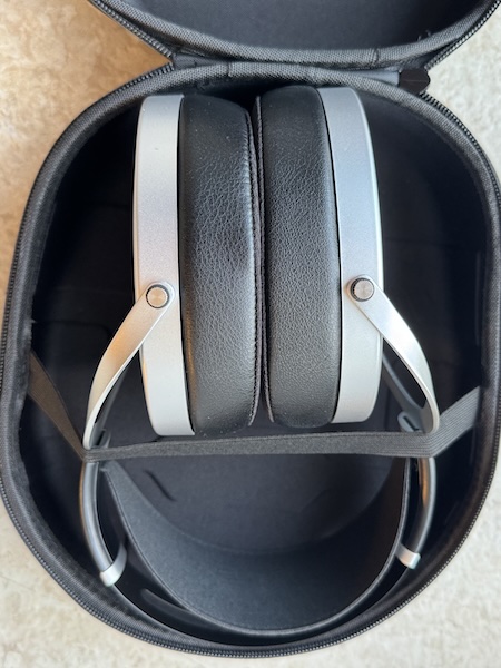 headphones-in-carrycase.jpg