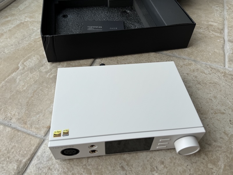 dx5-ii-outofbox.jpg