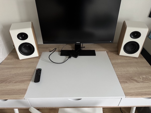 desk-setup-looking-well.jpg