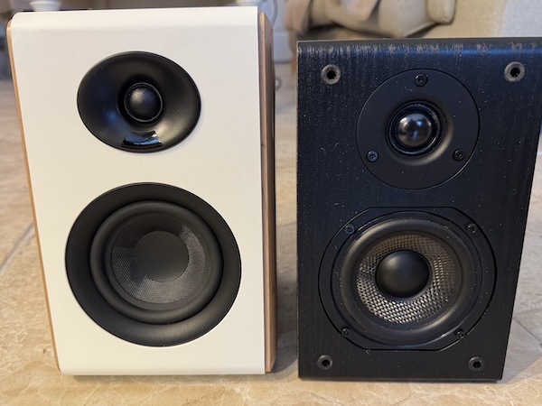 the S600 beside the Micca MB42