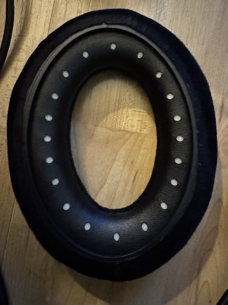 back-earpads.jpeg
