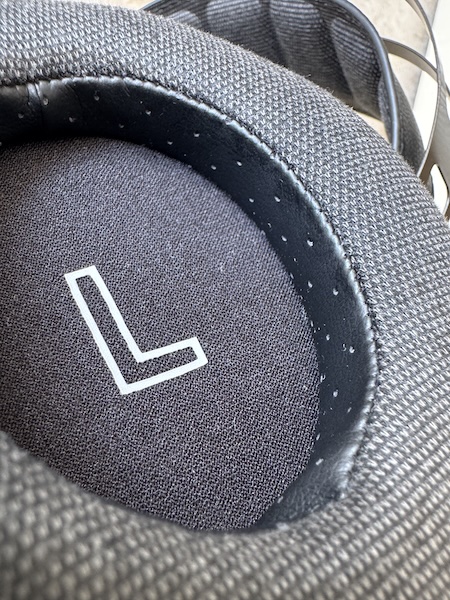 nice-depth-angled-earpads-other-side.jpg