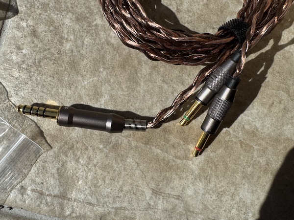 nice-quality-connectors-on-cable.jpg