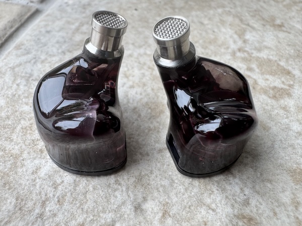 Shell size and ergonomic shape