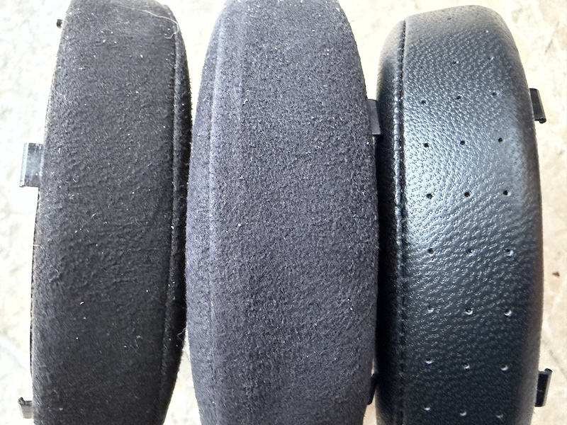 HS-FT13A_earpads-depth-compared.jpg