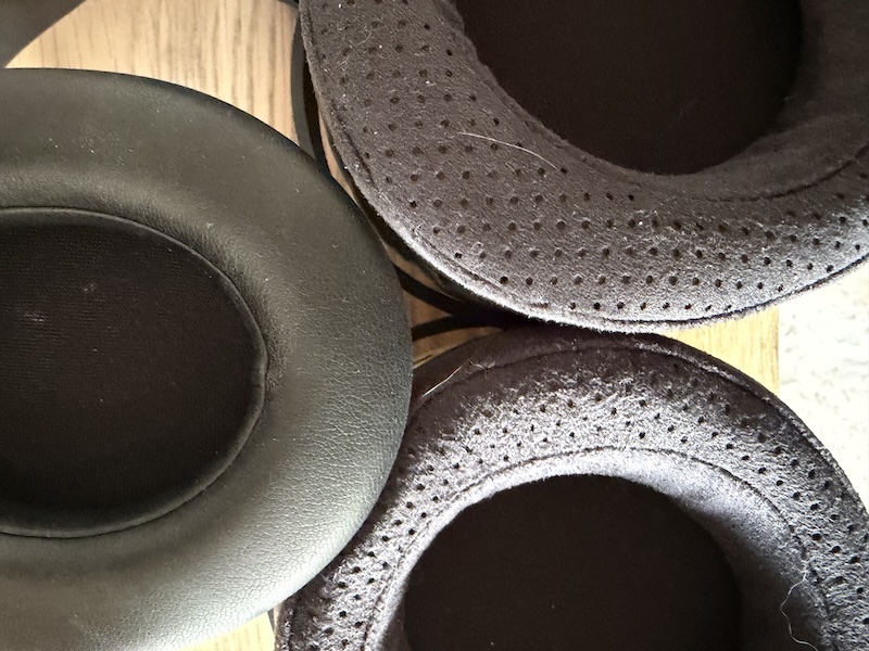 comparing-earpads-cushions-nice.jpg