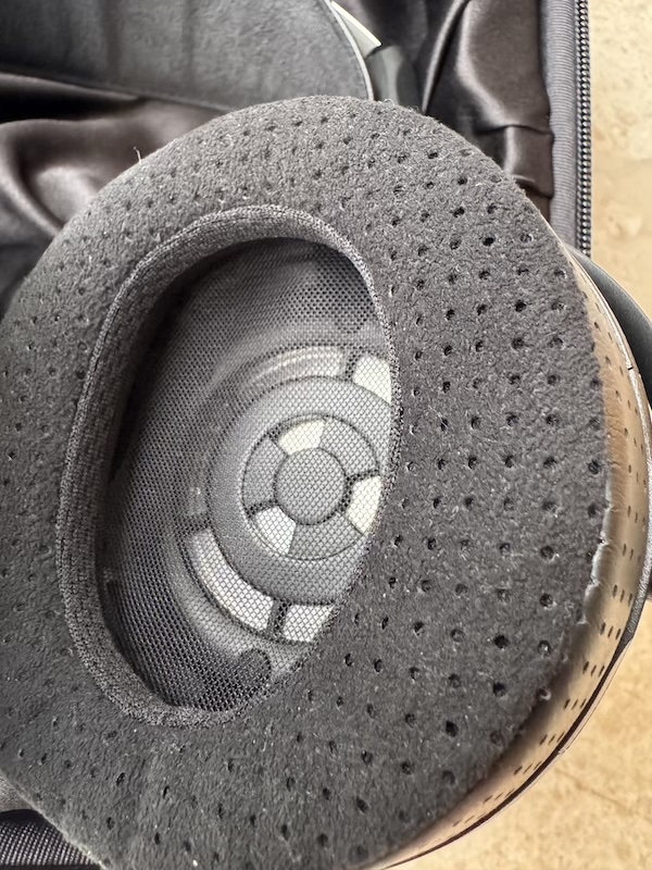 luxurizous-earpads.jpeg