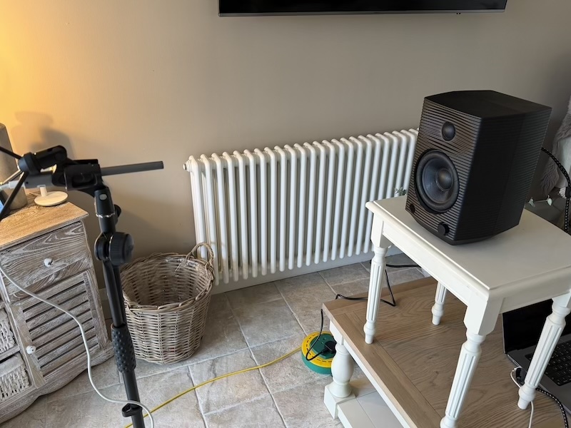 UMIK-1 measurement setup