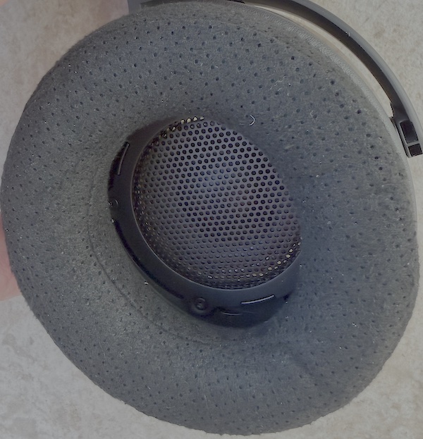 earpads on the headphone