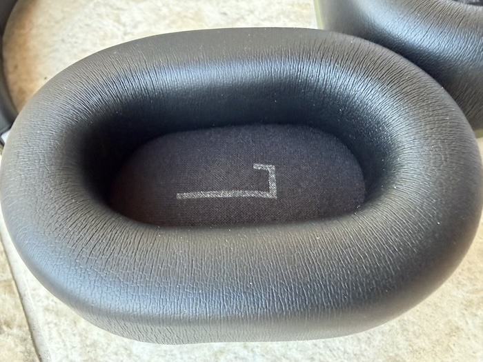 earcup depth great for larger ears