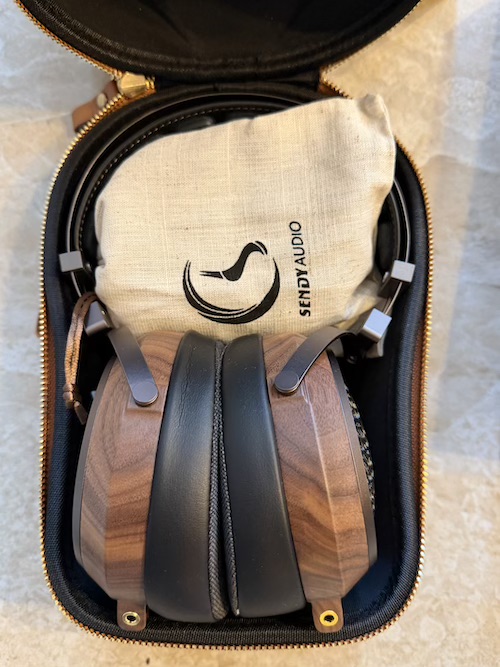 case open showing egret&rsquo;s beautiful wooden earcups