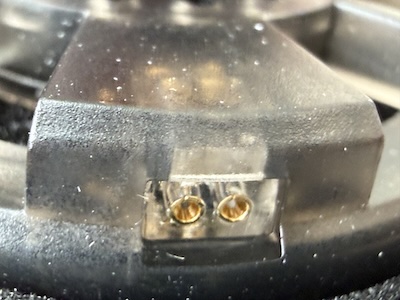 2-pin connector-headphone-end.jpg