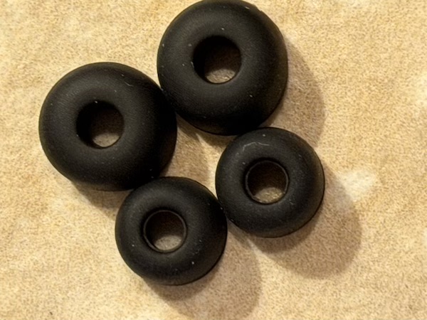 eartip size range included in the box