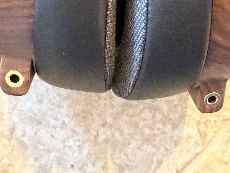 dual 3.5mm connectors