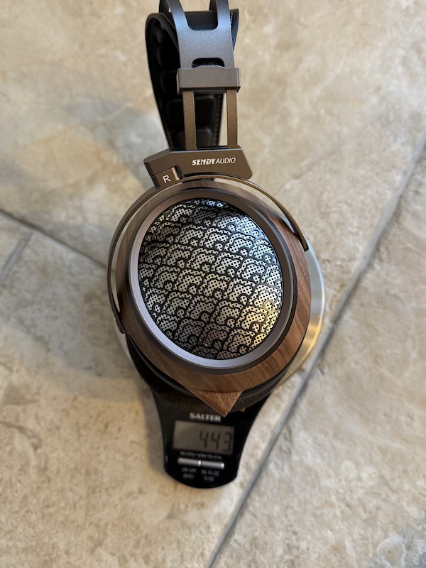 sendy audio egret weight 443g