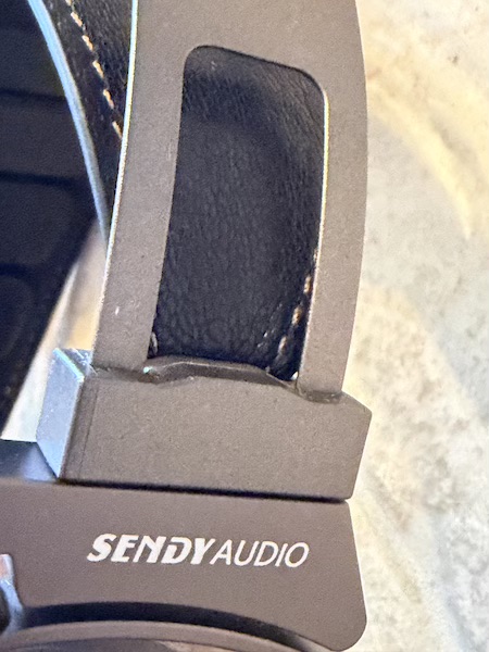 headband at minimal extension