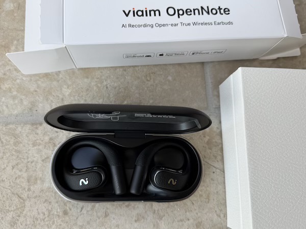 viaim opennote in its case alongside the box