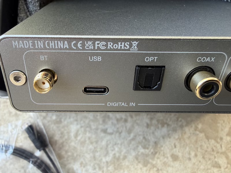 rear inputs detail
