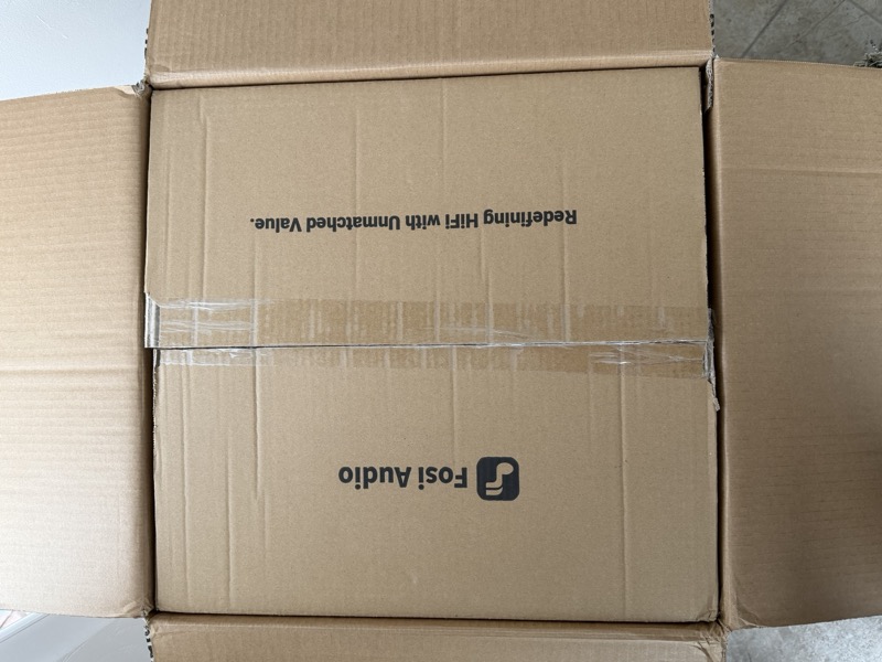 Fosi Audio shipping box