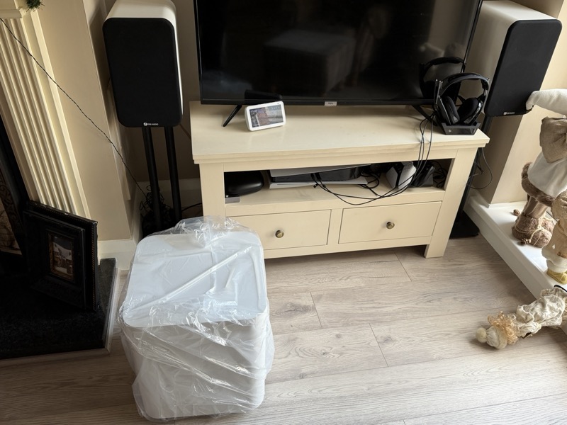 SW10 unboxed in the room