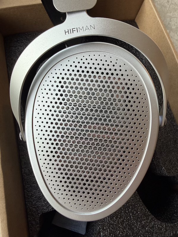 earcup-beautiful-design-high-quality-design.jpg