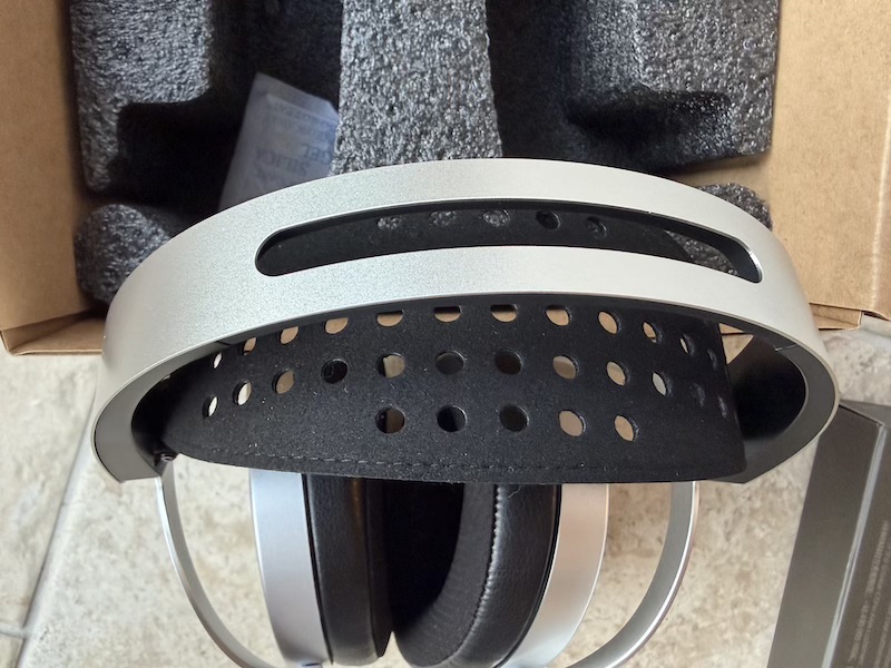 fantastsic-headband-design-compared-to-original-2.jpg