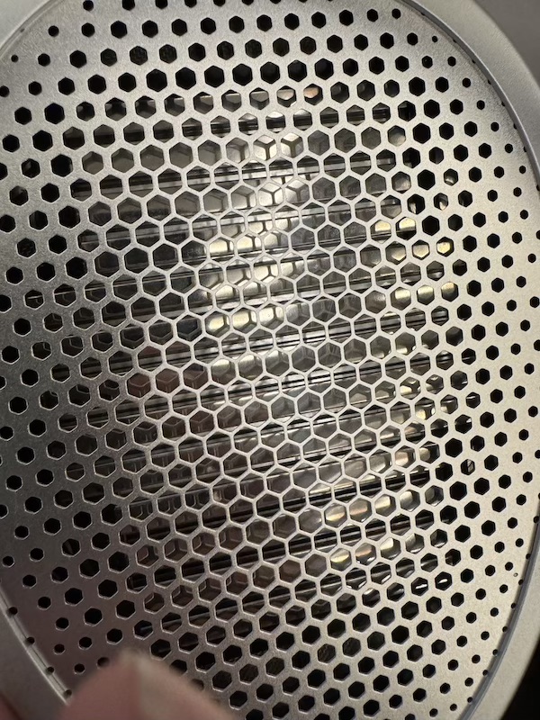 zoom-in-on-grills-planar-visible.jpg