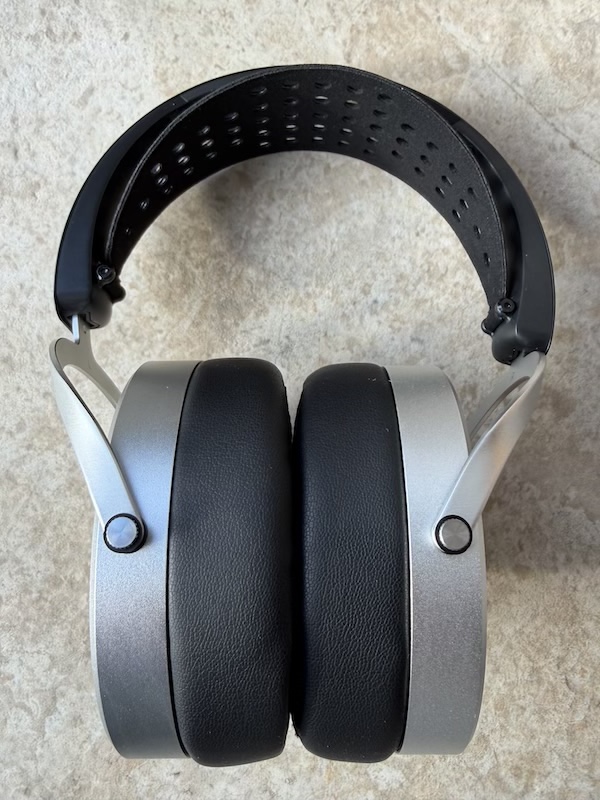 headphone-earcups-and-headband-open.jpg