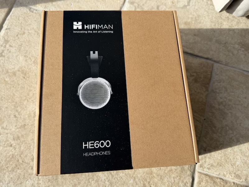 heg600-headphone-packaging.jpg