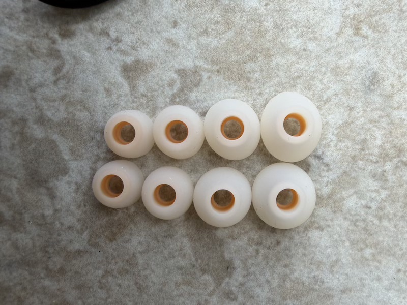 eartip selection — five sizes provided
