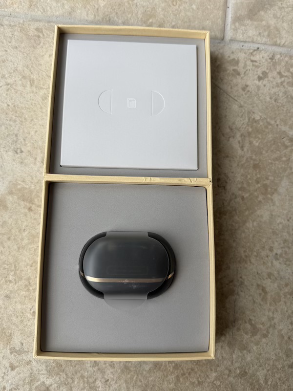 open box showing H3 — notably classy presentation