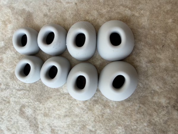 eartip sizes provided — XS, S, L