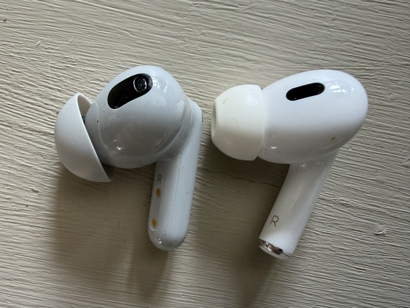 size comparison of RecDot earbuds