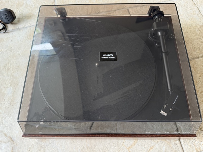 dust cover — I slightly scratched the plastic during assembly