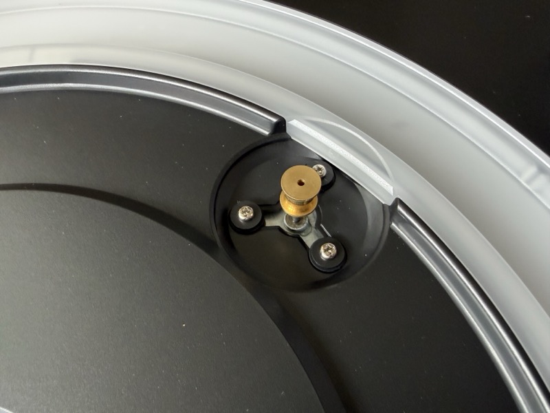 motor pulley with the belt fitted