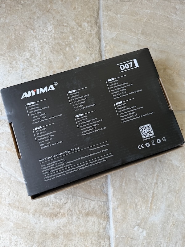 the back of the box, printing the full specification in English, German and French