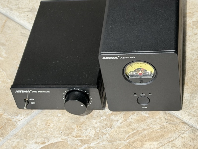 aiyima-a20-mono-amplifier-comparison-with-original-A07-front.jpg