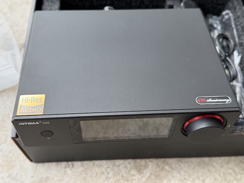 d20-top-panel-in-box.jpg