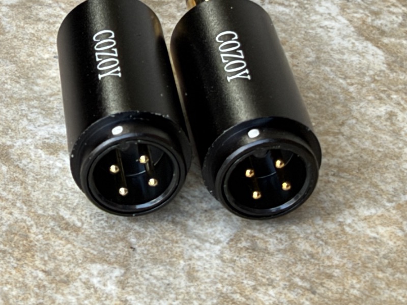 both connector ports zoomed in