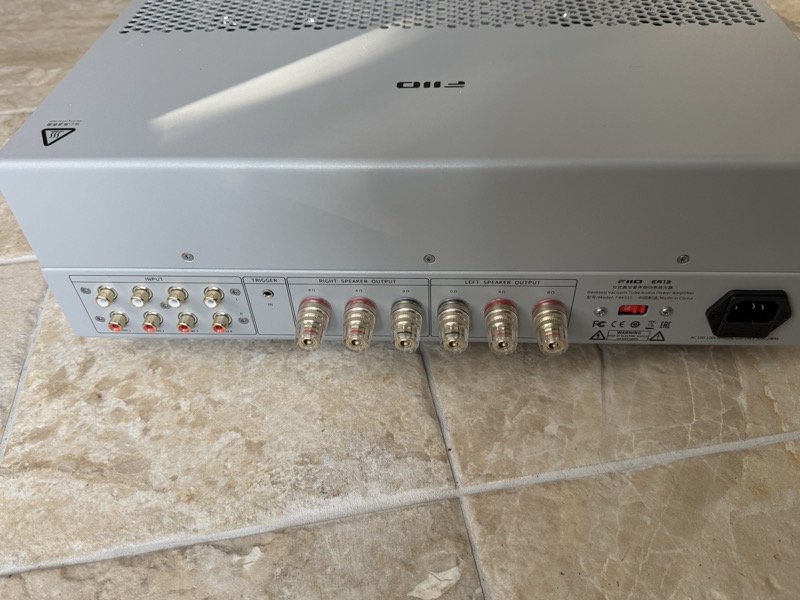 fiio amplifier rear panel connectors