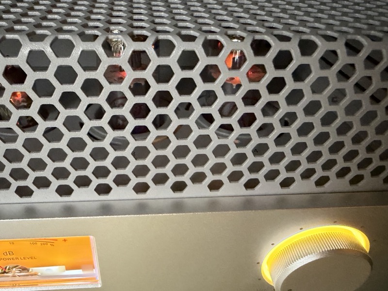 fio amplifier mesh grille